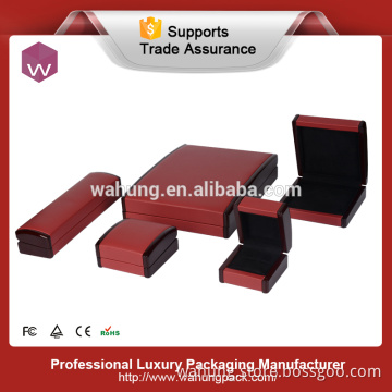Hot sale exquisite designed wooden jewelry box made in China